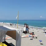 South Paradise 3*