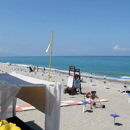 South Paradise 3*