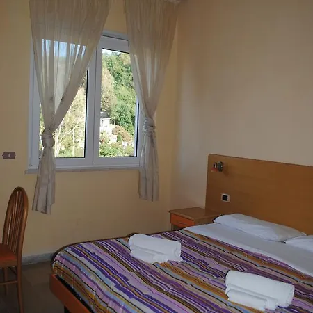 Hotel South Paradise 3*