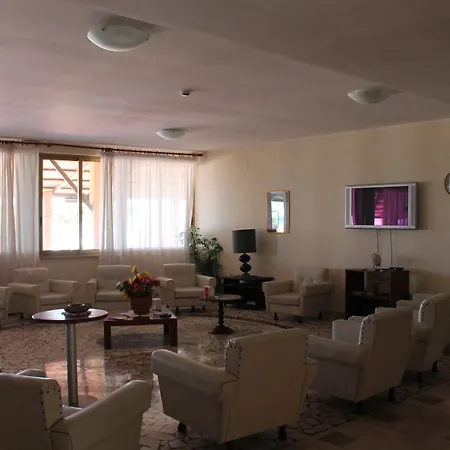 South Paradise 3*